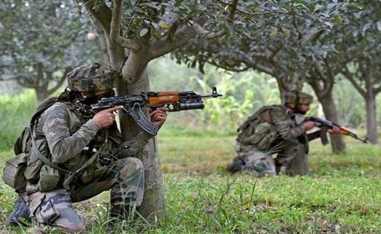 सुरक्षाबलों ने कुलगाम में 5 आतंकी किए ढेर, दो जवान शहीद