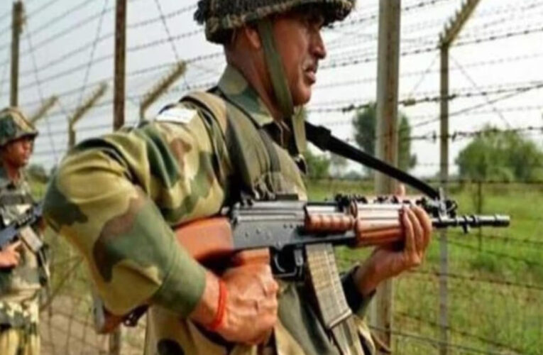 बांग्लादेश में बिगड़े हालात पर नजर, 4000 KM बॉर्डर पर BSF ने बढ़ाया अलर्ट