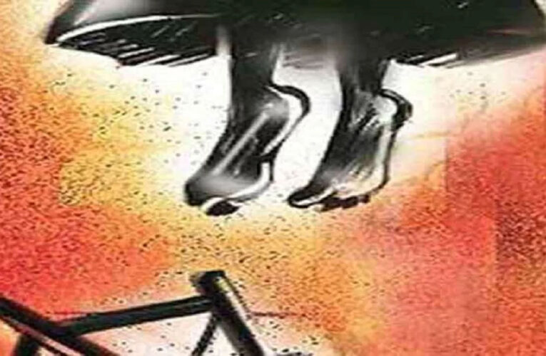 चंडीगढ़ में युवती ने मंगनी से पहले लगाया फंदा, सुसाइड नोट में लिखा – “माफ़ कीजिए, मैं हालात संभाल नहीं सकी”
